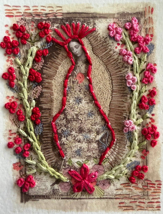 Virgen Bolo. Rosa y rojo