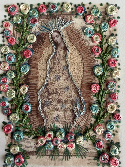 Vírgen Chica florecitas tonos pastel
