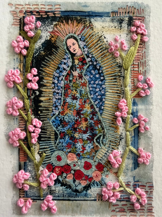 Virgen Bolo. Florecitas rosas