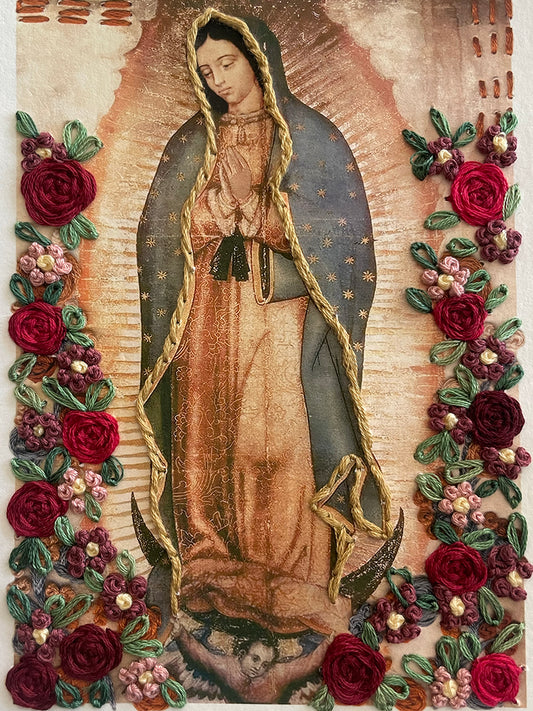 Virgen Chica Rosas Rojas