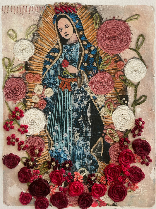 Virgen Chica Rosa Flores Rojas